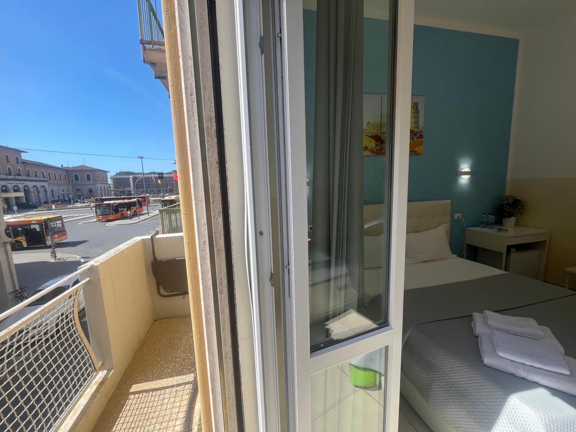 Hello Pisa B&B エクステリア 写真
